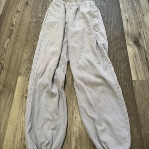 BRANDY MELVILLE SWEATPANTS